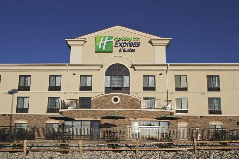 Holiday Inn Express & Suites Colorado Springs-Airport By Ihg Kültér fotó